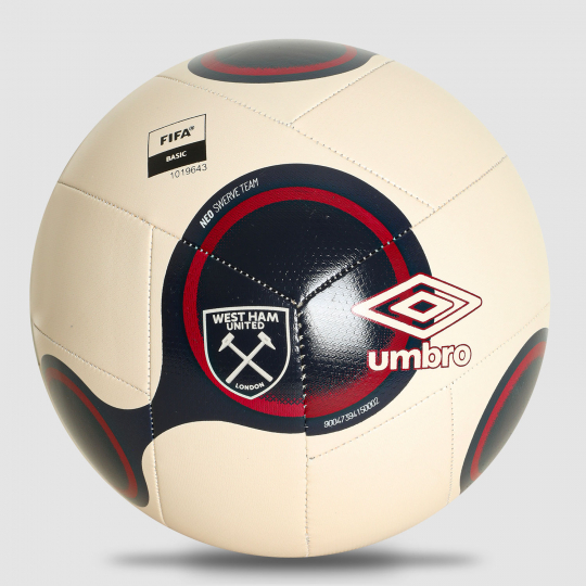 Souvenirs : Footballs & Equipment